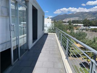 Casa en Venta 370m2 en Urbanización Balcones del Norte Quito