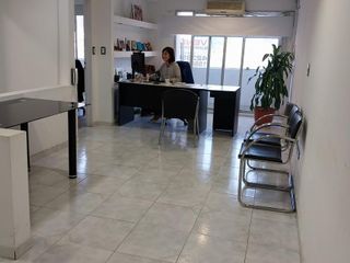 Oficina en  Guemes- Belgrano 767