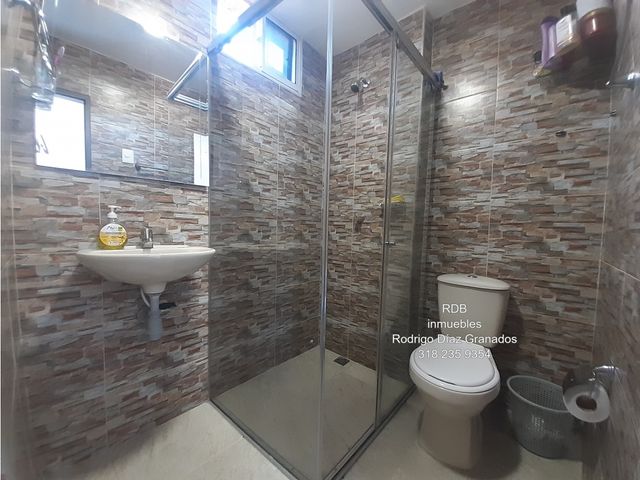 BELLAVISTA, BARRANQUILLA, COLOMBIA, VENTA CASA DE 2 PISOS.