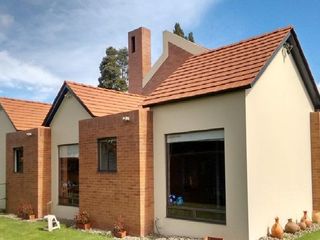 Foto 2 de Arriendo Casa Vía Guaymaral Chía De 278 M2 conjunto San Sebastián