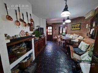 Importante Casa en Villa Urquiza, CABA