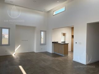 Canning Casa Venta San Felipe  4 ambientes Canning
