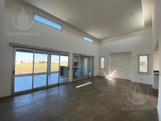 Canning Casa Venta San Felipe  4 ambientes Canning