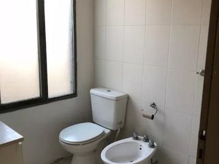 Departamento en venta -  2 dormitorios 1 baño - 75mts2 - La Plata - Microcentro