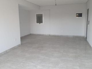 Foto 12 de DEPARTAMENTOS EN SEMI PISOS 3 AMB. AL FRENTE CON COCHERA