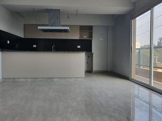 Foto 9 de DEPARTAMENTOS EN SEMI PISOS 3 AMB. AL FRENTE CON COCHERA