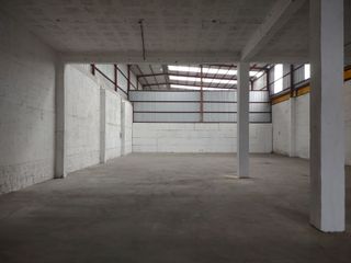 Foto 1 de Rento Bodega 500 M2 Eloy Alfaro Norte Quito