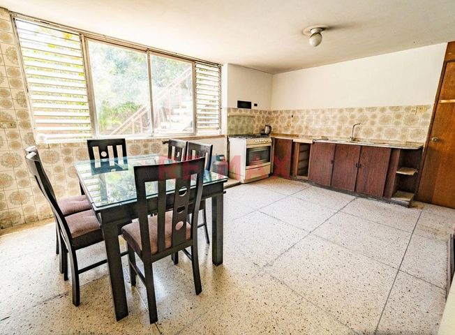 Casa en Venta en Santiago de Surco - Meer