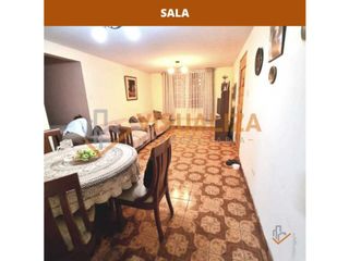 Foto 2 de VENDO LINDO DPTO 2DO PISO URB. PRIMAVERA, RESIDENCIAL / CÉNTRICO
