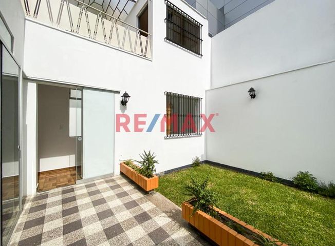 Casa en Venta en San Isidro - Vista 5