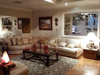 Foto 1 de Venta Departamento de categoría 3 dormitorios escritorio cochera z/Peatonal en Centro U$S370.000.
