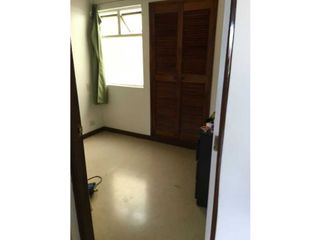 APARTAMENTO EN VENTA LAURELES BULERIAS