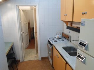 Foto 13 de Departamento · 2 ambientes con dep. de servicio · Vista a Plaza Colon