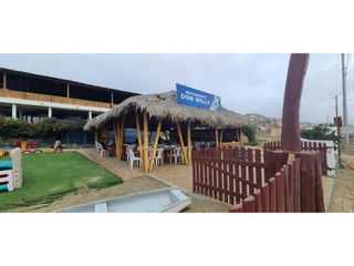 Venta de terreno con restaurante y departamentos  Playa Sta Marianita.