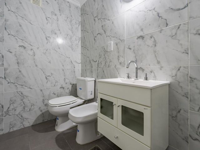 VENTA/PERMUTA - Departamento 2 dormitorios con cochera - Zona Río, Rosario.