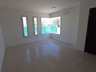 Foto 5 de VENTA DE CASA EN Juana Koslay