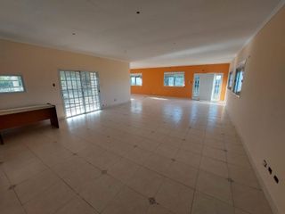 Foto 7 de Casa-quinta sobre excelente lote de 40 x 120 mts de fondo