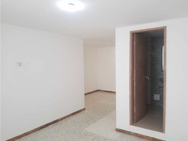 Se vende apto barrio alto prado BQUILLA