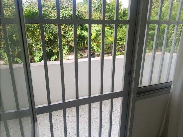 Se vende apto barrio alto prado BQUILLA
