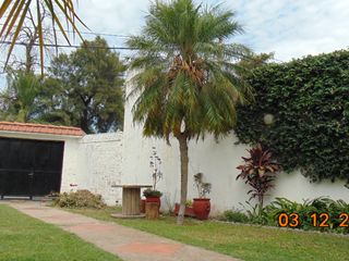 Foto 3 de Venta B* Juramento-Casa con amplio frente