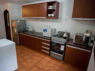 Casa en venta - 7 dormitorios 4 baños - 450mts2 - Villa Elisa