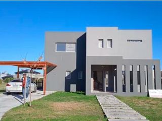 Foto 2 de Venta Casa - San Gabriel- 5 amb, Villanueva Nordelta