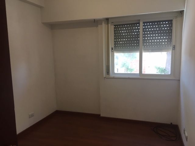Venta Departamento 3 Ambientes Con Cochera En Bernal Reciclado A Nuevo