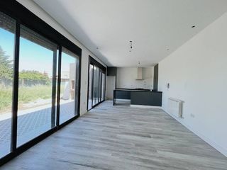 Foto 3 de Duplex En Venta, Punta Alta 4100
