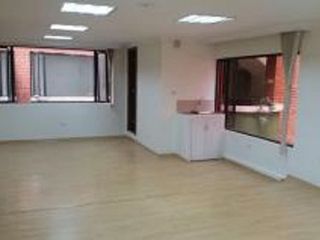 Excelente Oficina de 110 m² Av Prensa