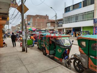 Foto 14 de Descubre todas las ventajas que ofrece:
•	50 m2 aprox de área
•	Altura de 3 metros (mayor a la convencional)
•	Estratégicamente ubicado en la Av. S
