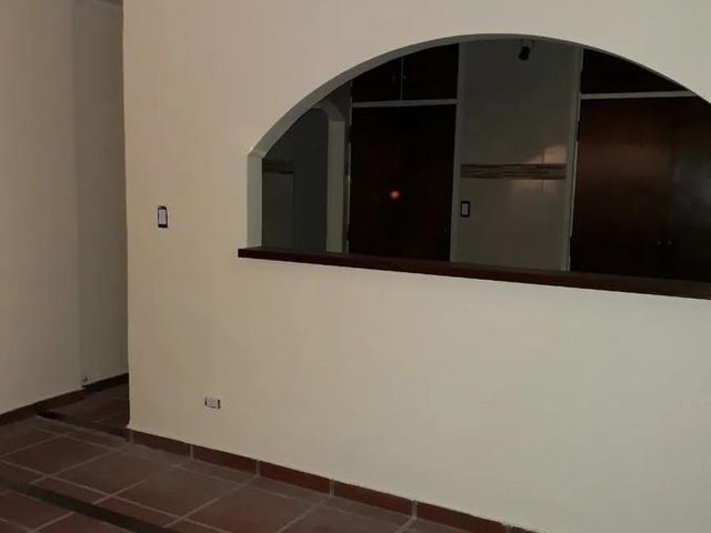 Casa -Magnifica Propiedad en  La Perla Norte