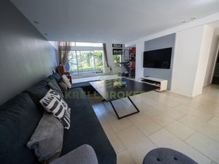 PH tipo casa de 4 ambientes   dependencia con hermoso jardin con parrilla en el barrio de Nuñez