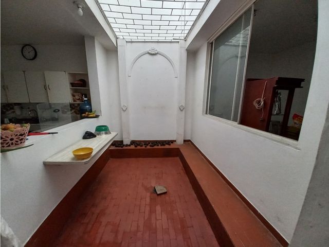 ARRIENDO HERMOSA CASA RESIDENCIAL Y/O COMERCIAL