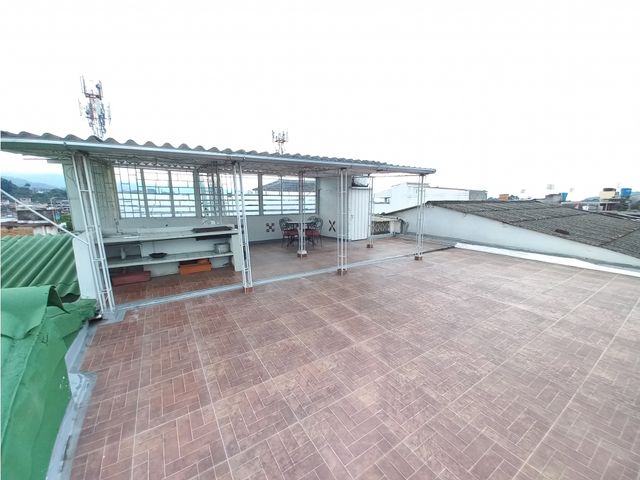 ARRIENDO HERMOSA CASA RESIDENCIAL Y/O COMERCIAL