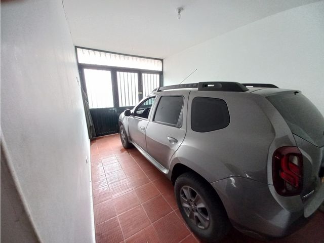 ARRIENDO HERMOSA CASA RESIDENCIAL Y/O COMERCIAL