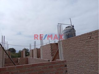 Foto 14 de CASA EN VENTA - LOTE DE 499 M²*

*Características del Terreno:*
- Área total del lote: 499 m²
- Excelente ubicación con amplias posibilidades de d