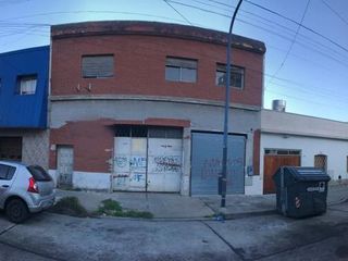 Local Comercial e Industrial - Monte Castro