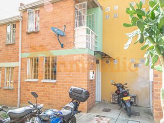 Foto 1 de En venta cómoda casa en el Barrio La Feria