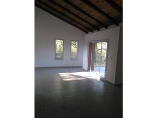 VENTA DE VIVIENDA BARRIO CUATRO HORIZONTES  EN Villa General Belgrano - VIV0212