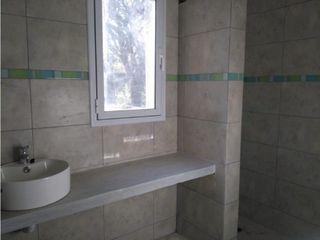 VENTA DE VIVIENDA BARRIO CUATRO HORIZONTES  EN Villa General Belgrano - VIV0212