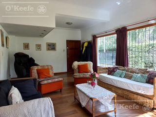 Casa en venta de 6 ambientes en barrio Las Margaritas Bariloche
