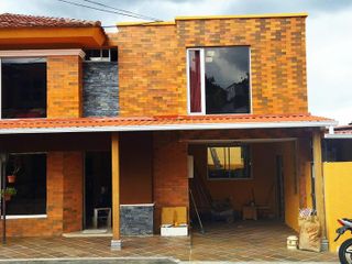 Vendo linda casa  de 3 habitaciones en Mirasierra