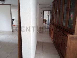 Foto 7 de En venta casa  en Monteserrin