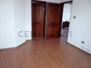 Foto 21 de En venta casa  en Monteserrin