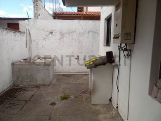 Foto 8 de En venta casa  en Monteserrin