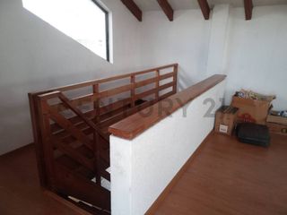 Foto 34 de En venta casa  en Monteserrin