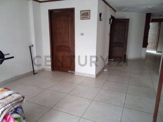Foto 11 de En venta casa  en Monteserrin