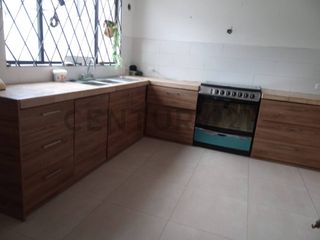 Foto 14 de En venta casa  en Monteserrin