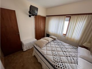 Foto 5 de VENTA 3 AMBIENTES AL FRENTE CON COCHERA Y VISTA AL MAR, MIRAMAR