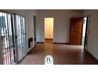 Casa PH en venta en Castelar Norte